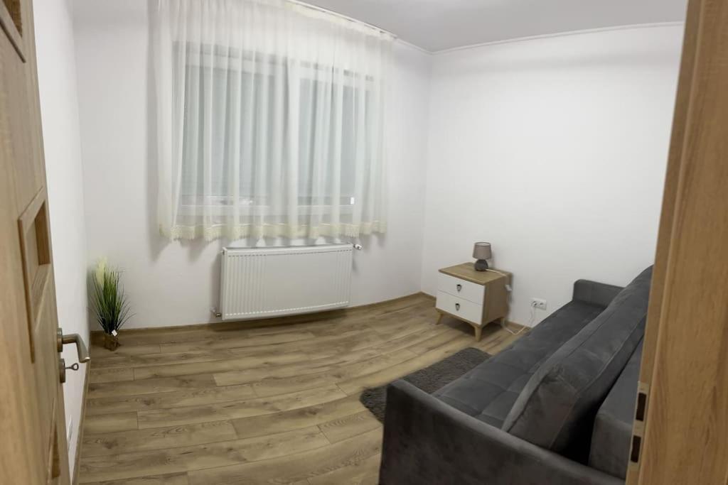 Bingo Apartman Cristuru Secuiesc Экстерьер фото