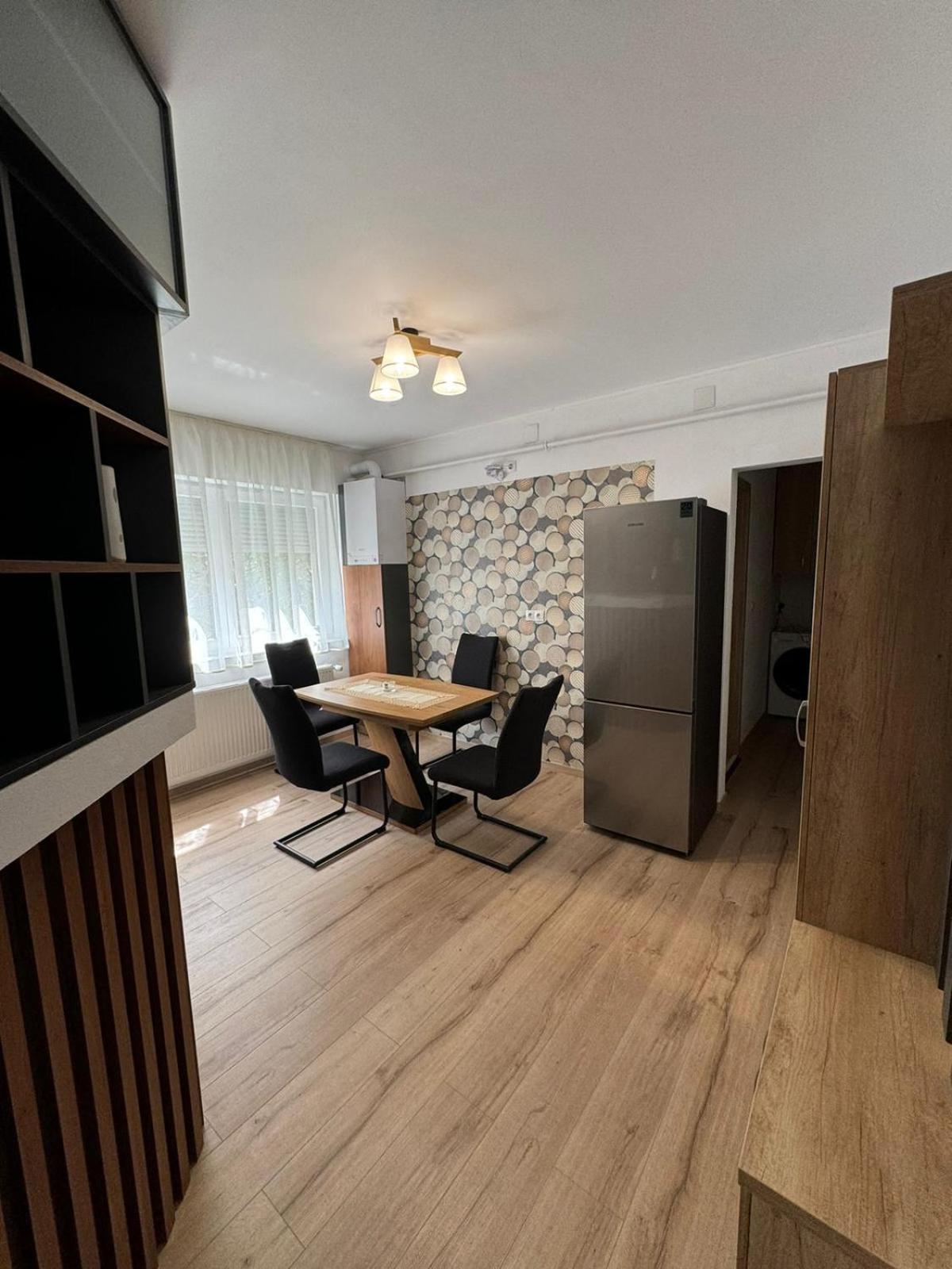 Bingo Apartman Cristuru Secuiesc Экстерьер фото