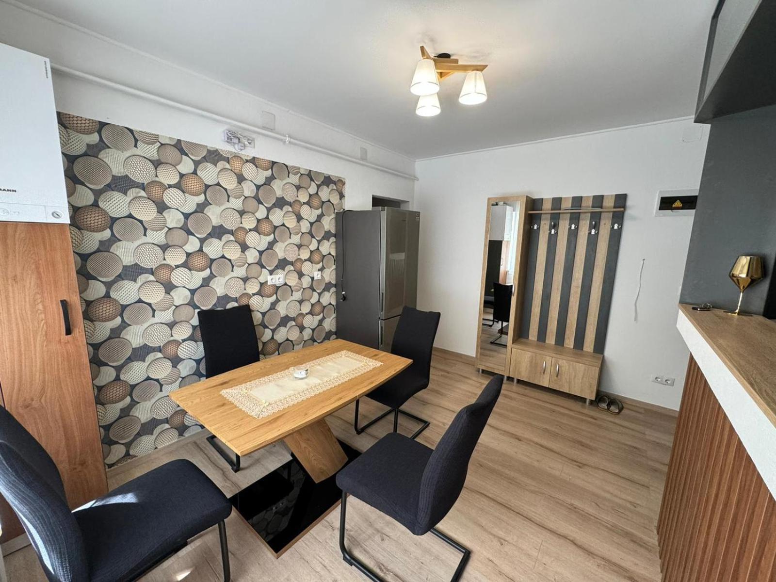 Bingo Apartman Cristuru Secuiesc Экстерьер фото